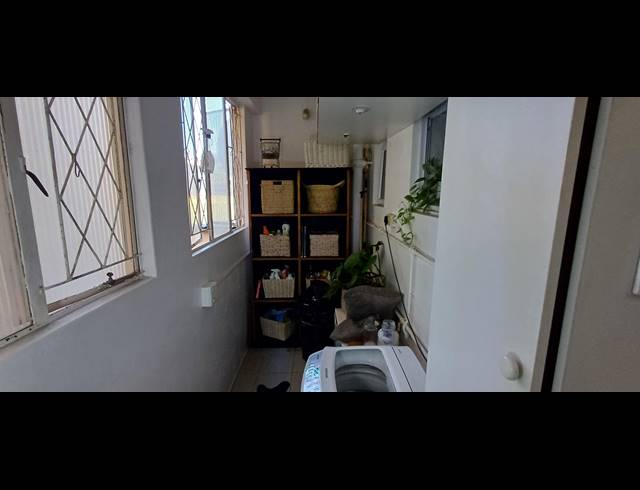 3 BEDROOM APARTMENT FOR SALE IN GLENWOOD